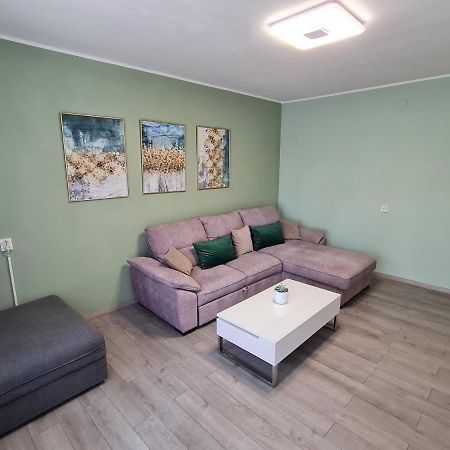 M & M Apartment PUY Eksteriør bilde